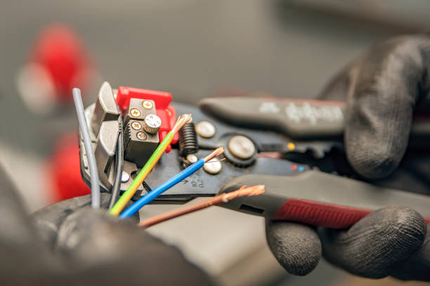 Best Affordable Emergency Electrician  in Frankfort, IL